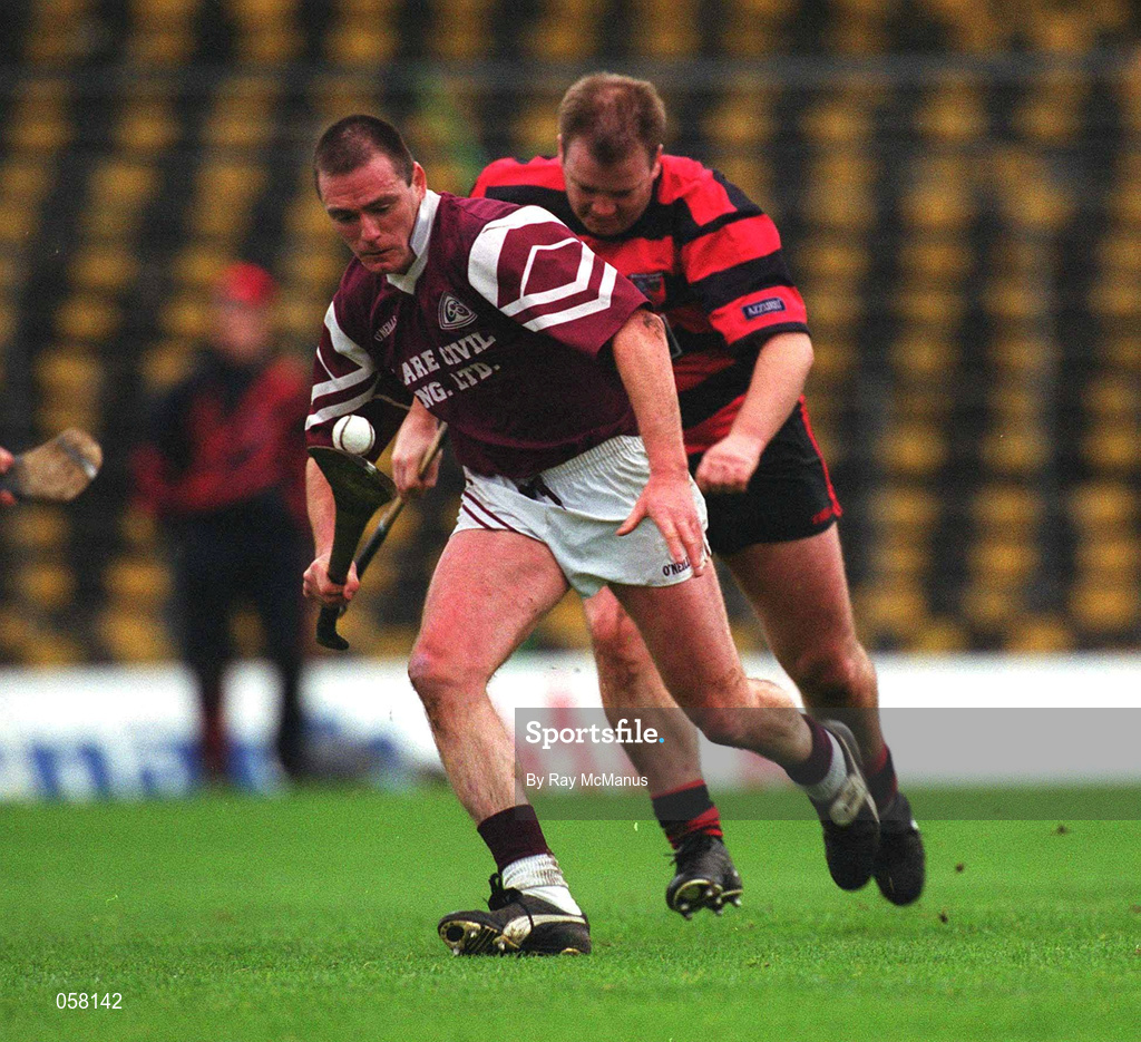 28 November 1999; Ciaran O'Neill of St. Joseph's Doora-Barefield during the AIB Munster Senior Club Hurling Championship Final match between Ballygunner and St. Joseph's Doora-Barefield at Semple Stadium in Thurles, Tipperary. Photo by Ray McManus/Sportsfile