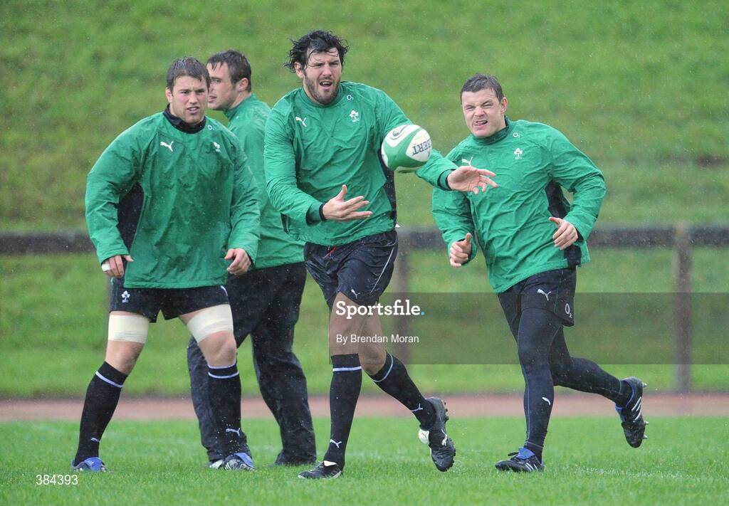 4 November 2009; Sean O'Brien, left, Shane Horgan and Brian O'Driscoll, right, in action during Ireland rugby squad training. University of Limerick, Limerick. Picture credit: Brendan Moran / SPORTSFILE