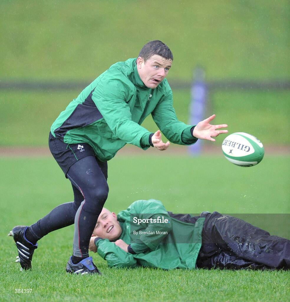 4 November 2009; Centre Brian O'Driscoll gets the ball away during Ireland rugby squad training. University of Limerick, Limerick. Picture credit: Brendan Moran / SPORTSFILE