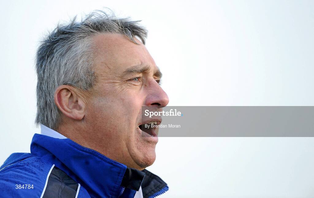 8 November 2009; Kerins O'Rahilly's manager Denis 'Ogie' Moran shouts instructions to his players during the game. AIB GAA Football Munster Senior Club Championship Quarter-Final, Kerins O'Rahilly's v Clonakilty, Austin Stack Park, Tralee. Picture credit: Brendan Moran / SPORTSFILE