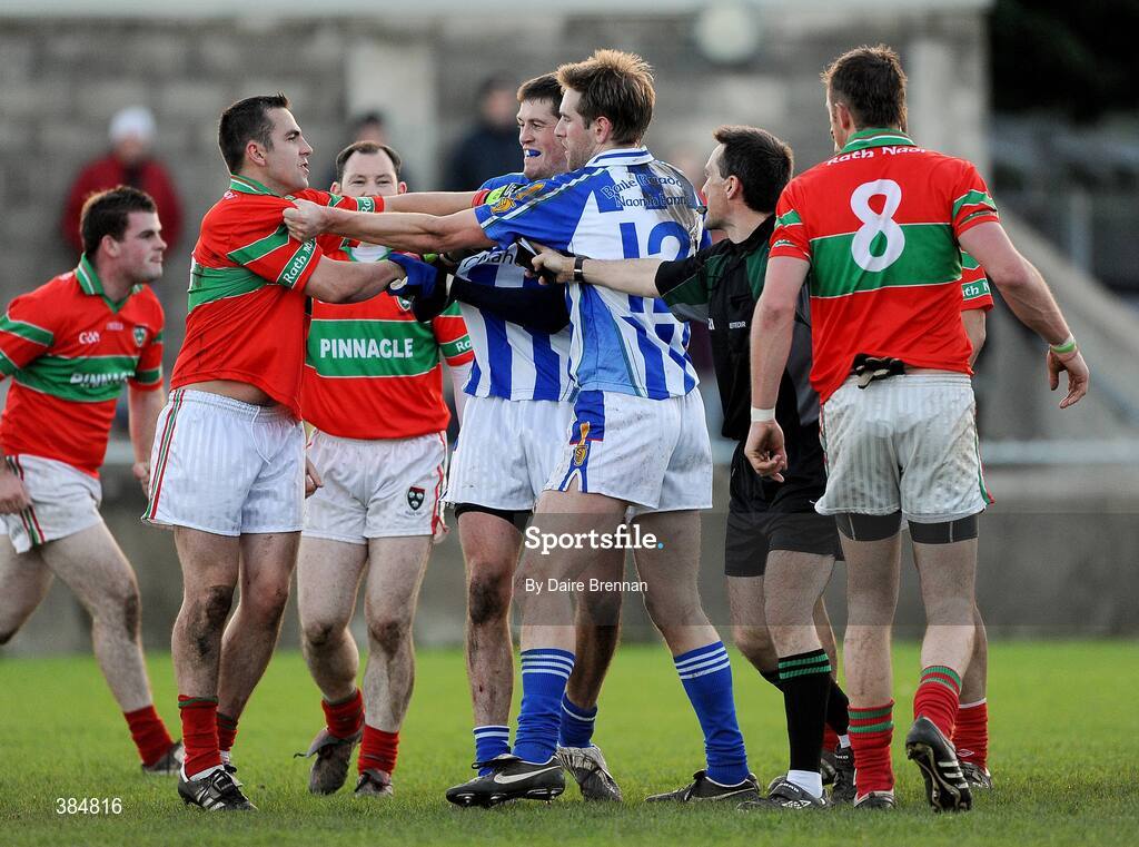 8 November 2009; Ballyboden St. Enda's and Rathnew players involved in a scuffle, which resulted in Declan O'Mahony, Ballyboden St. Enda's, and James Stafford, Rathnew, being sent off. AIB GAA Football Leinster Senior Club Championship Quarter-Fianl, Ballyboden St. Enda's v Rathnew, Parnell Park, Dublin. Picture credit: Dàire Brennan / SPORTSFILE