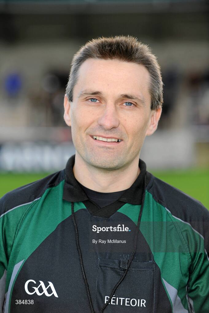 8 November 2009; Referee Maurice Deegan, Laois. AIB GAA Football Leinster Senior Club Championship Quarter-Final, Ballyboden St. Enda's v Rathnew, Parnell Park, Dublin. Picture credit: Ray McManus / SPORTSFILE
