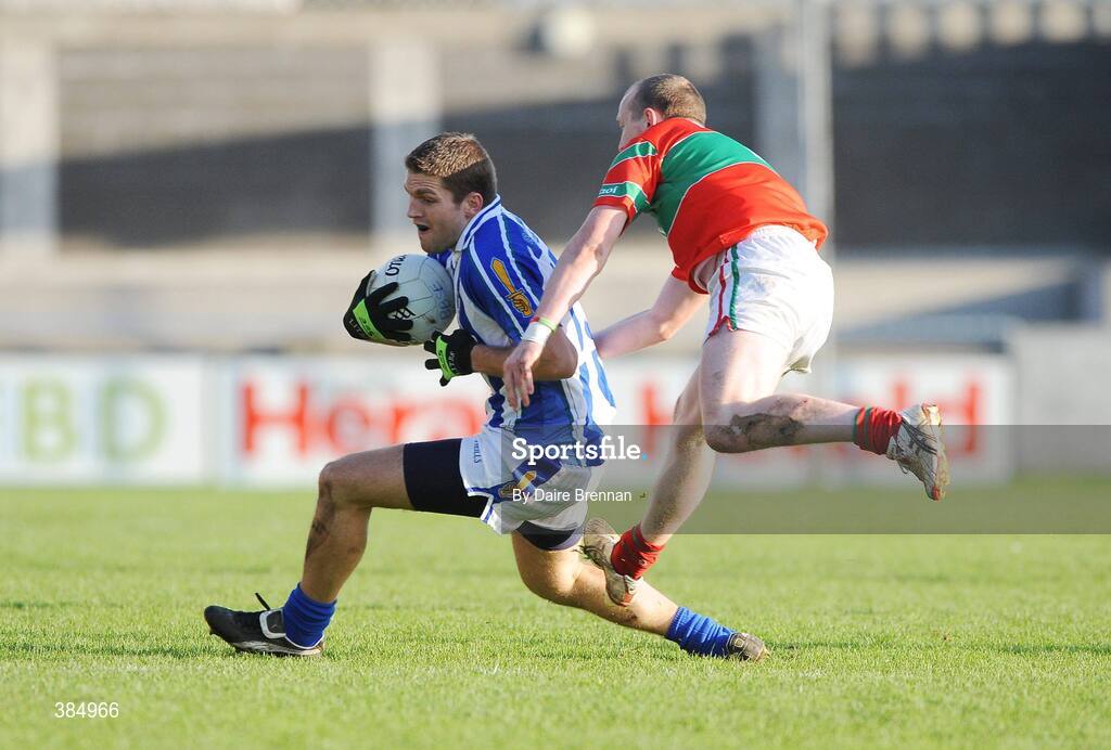 8 November 2009; Conal Keaney, Ballyboden St. Enda's, in action against Stephen Byrne, Rathnew. AIB GAA Football Leinster Senior Club Championship Quarter-Fianl, Ballyboden St. Enda's v Rathnew, Parnell Park, Dublin. Picture credit: Dàire Brennan / SPORTSFILE