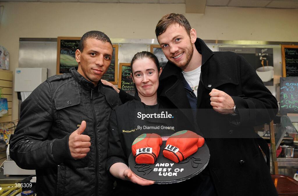12 November 2009; Andy Lee along with his opponent Affif Belghecham, left, is presented with a cake from Sandra Drew of Danes Bakery, ahead of their Yanjing Fight Night on Saturday. The Jasmine Palace Restaurant, O’Connell Street, Limerick. Picture credit: Diarmuid Greene / SPORTSFILE