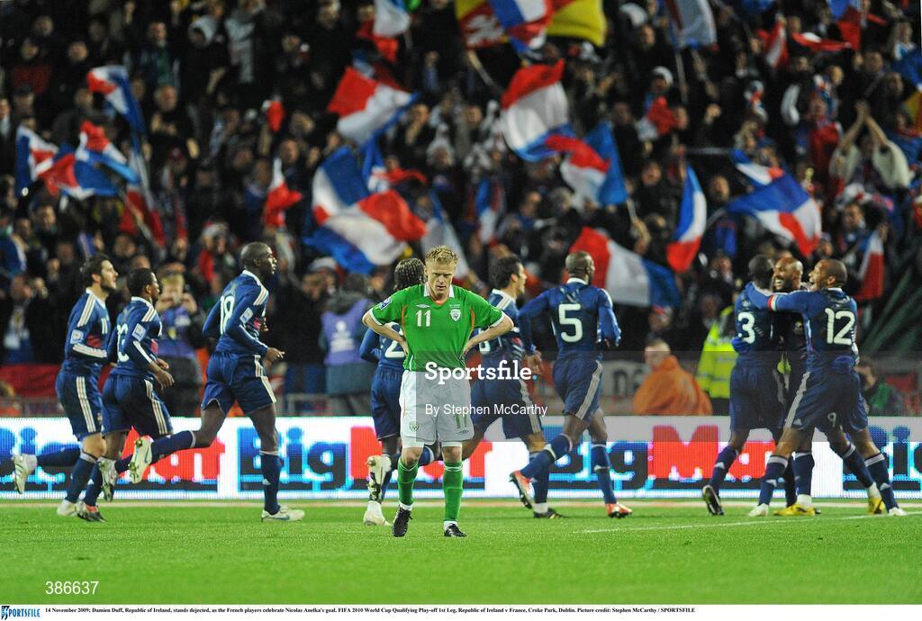 14 November 2009; Damien Duff, Republic of Ireland, stands dejected, as the French players celebrate Nicolas Anelka's goal. FIFA 2010 World Cup Qualifying Play-off 1st Leg, Republic of Ireland v France, Croke Park, Dublin. Picture credit: Stephen McCarthy / SPORTSFILE