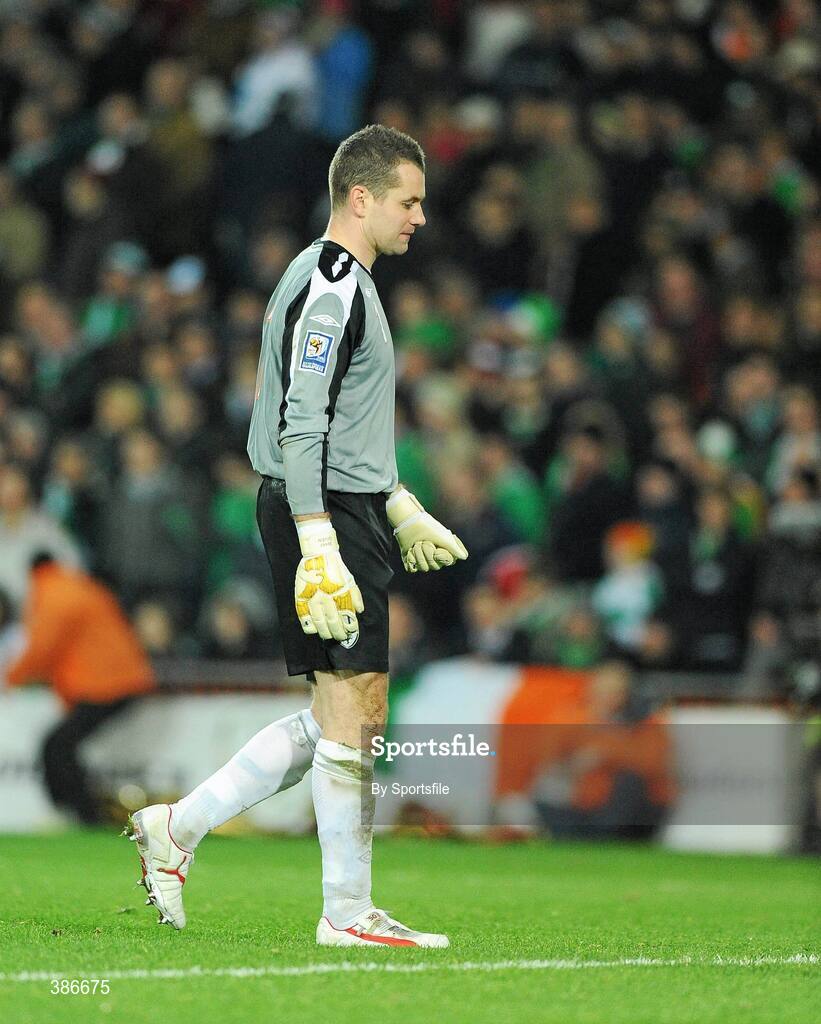 14 November 2009; A dejected Shay Given, Republic of Ireland, at the end of the game. FIFA 2010 World Cup Qualifying Play-off 1st Leg, Republic of Ireland v France, Croke Park, Dublin. Photo by Sportsfile