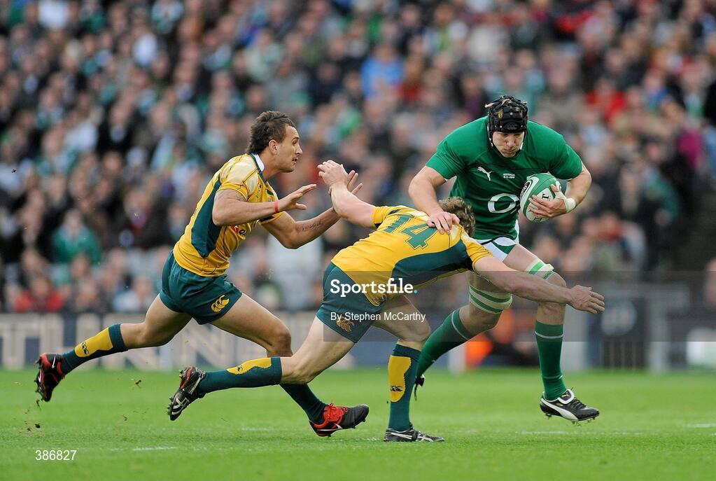 15 November 2009; Stephen Ferris, Ireland, is tackled by Quade Cooper and Peter Hynes, Australia. Autumn International Guinness Series 2009, Ireland v Australia, Croke Park, Dublin. Picture credit: Stephen McCarthy / SPORTSFILE