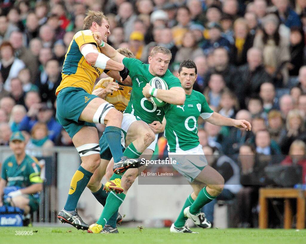 15 November 2009; Jamie Heaslip, Ireland, in action against Rocky Elsom, Australia. Autumn International Guinness Series 2009, Ireland v Australia, Croke Park, Dublin. Picture credit: Brian Lawless / SPORTSFILE