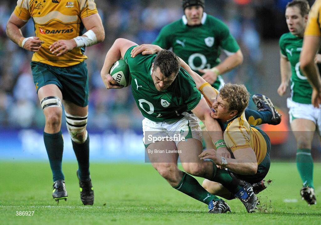 15 November 2009; Cian Healy, Ireland, in action against David Pocock, Australia. Autumn International Guinness Series 2009, Ireland v Australia, Croke Park, Dublin. Picture credit: Brian Lawless / SPORTSFILE