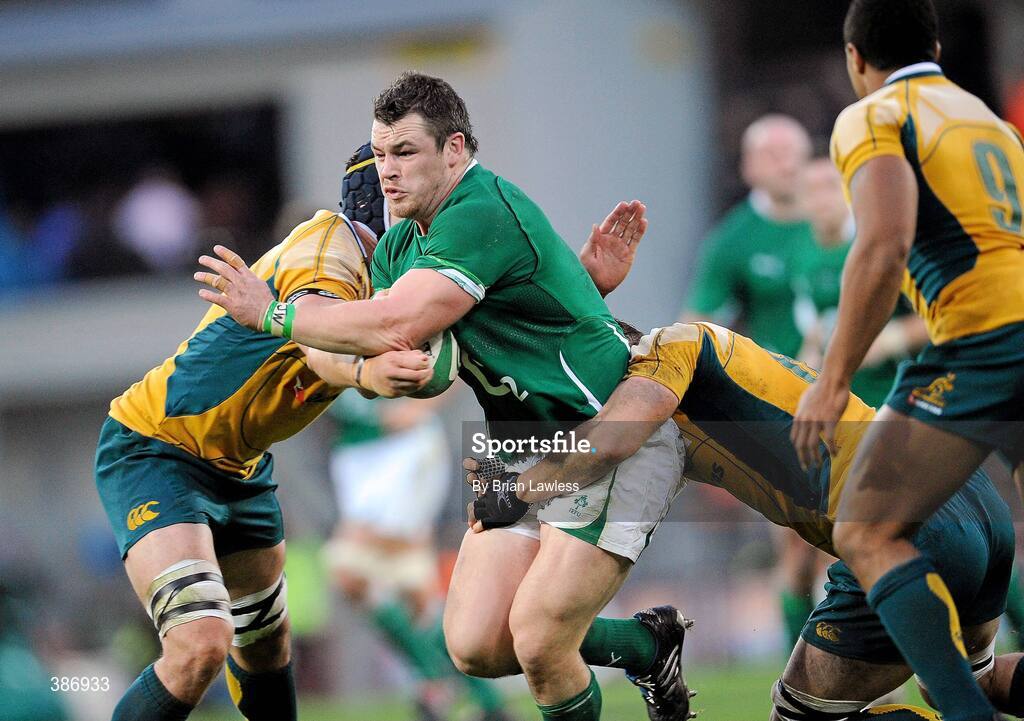 15 November 2009; Cian Healy, Ireland, in action against Mark Chisholm, left, and Rocky Elsom, Australia. Autumn International Guinness Series 2009, Ireland v Australia, Croke Park, Dublin. Picture credit: Brian Lawless / SPORTSFILE