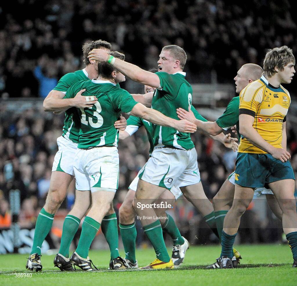 15 November 2009; Brian O'Driscoll, Ireland, is congratulated by team-mate Jamie Heaslip after scoring his side's second try. Autumn International Guinness Series 2009, Ireland v Australia, Croke Park, Dublin. Picture credit: Brian Lawless / SPORTSFILE