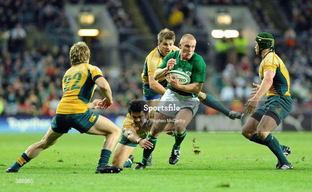 15 November 2009; Keith Earls, Ireland, is tackled by Australia players, from left, James O'Connor, Digby Ioane, Drew Mitchell and Matt Giteau. Autumn International Guinness Series 2009, Ireland v Australia, Croke Park, Dublin. Picture credit: Stephen McCarthy / SPORTSFILE