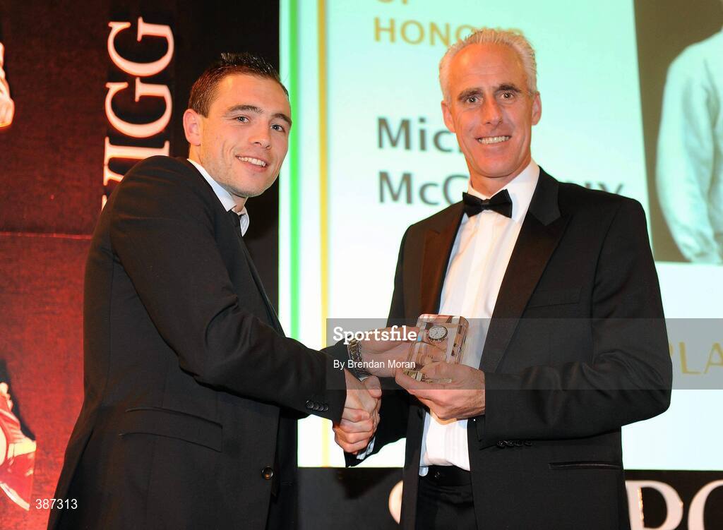 15 November 2009; Former Republic of Ireland player and manager Mick McCarthy is presented with a token as Guest of Honour by Stephen Rice, Chairman, Professional Footballers Association of Ireland. PFAI Ford Awards 2009, The Burlington Hotel, Dublin. Picture credit: Brendan Moran / SPORTSFILE