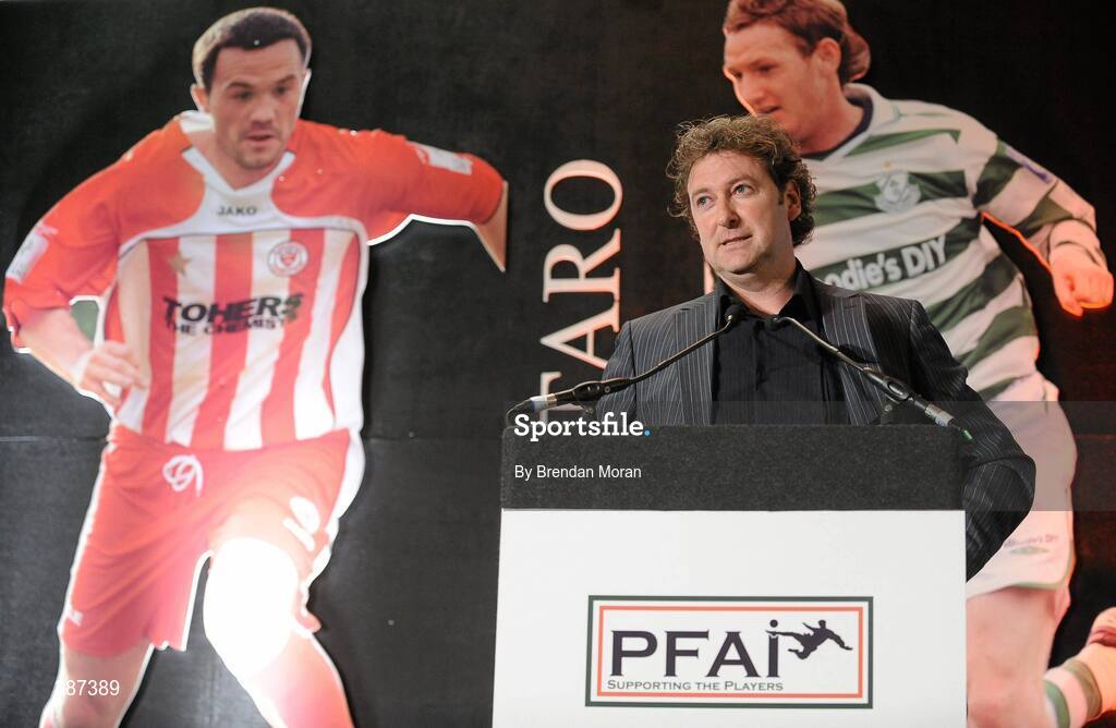 15 November 2009; Entertainer Risteard Cooper performing a sketch at the awards. PFAI Ford Awards 2009, The Burlington Hotel, Dublin. Picture credit: Brendan Moran / SPORTSFILE