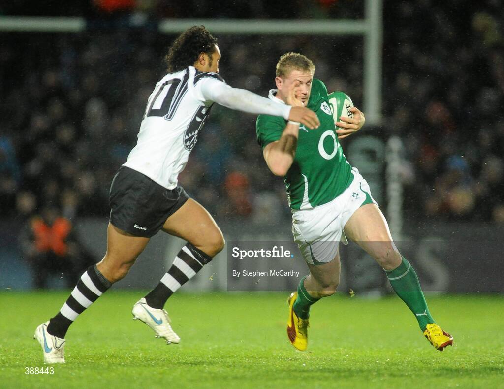 21 November 2009; Jamie Heaslip, Ireland, in action against Nicky Little, Fiji. Autumn International Guinness Series 2009, Ireland v Fiji, Royal Dublin Society, Ballsbridge, Dublin. Picture credit: Stephen McCarthy / SPORTSFILE