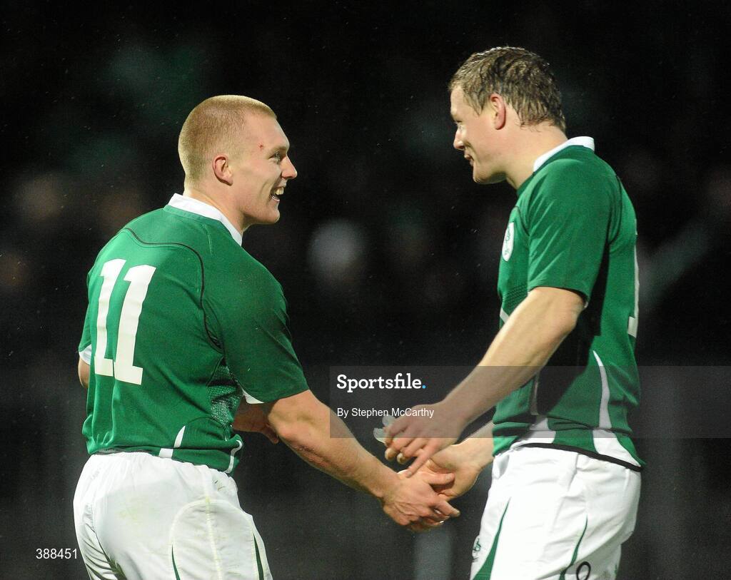 21 November 2009; Keith Earls, Ireland, is congratulated by captain Brian O’Driscoll, right, after scoring his side's first try. Autumn International Guinness Series 2009, Ireland v Fiji, Royal Dublin Society, Ballsbridge, Dublin. Picture credit: Stephen McCarthy / SPORTSFILE