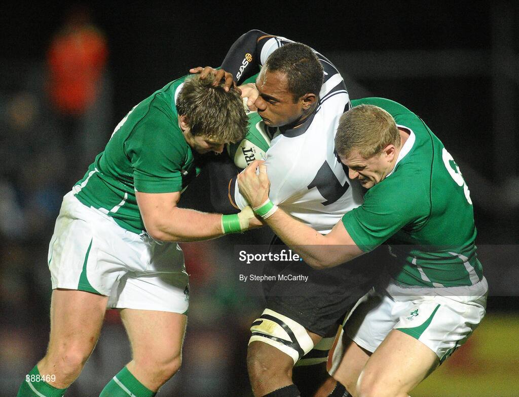 21 November 2009; Leone Nakarawa, Fiji, is tackled by Sean O’Brien, left, and Jamie Heaslip, Ireland. Autumn International Guinness Series 2009, Ireland v Fiji, Royal Dublin Society, Ballsbridge, Dublin. Picture credit: Stephen McCarthy / SPORTSFILE