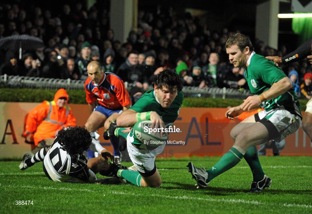 21 November 2009; Shane Horgan, Ireland, goes over for his side's fifth try despite the attention of Nicky Little, Fiji. Autumn International Guinness Series 2009, Ireland v Fiji, Royal Dublin Society, Ballsbridge, Dublin. Picture credit: Stephen McCarthy / SPORTSFILE