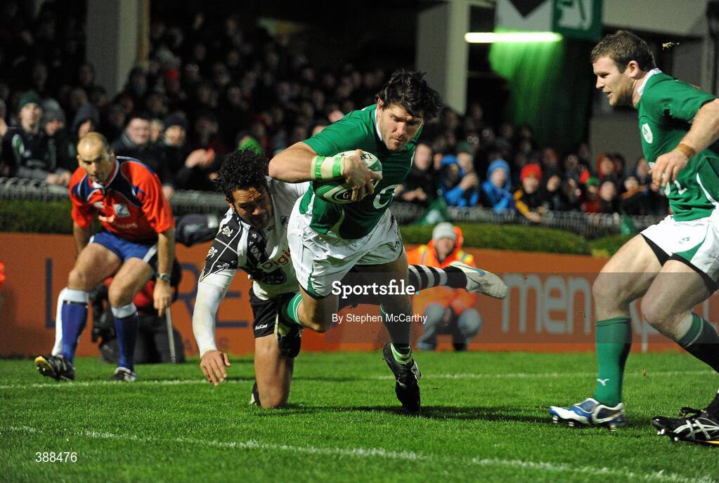 21 November 2009; Shane Horgan, Ireland, goes over for his side's fifth try despite the attention of Nicky Little, Fiji. Autumn International Guinness Series 2009, Ireland v Fiji, Royal Dublin Society, Ballsbridge, Dublin. Picture credit: Stephen McCarthy / SPORTSFILE