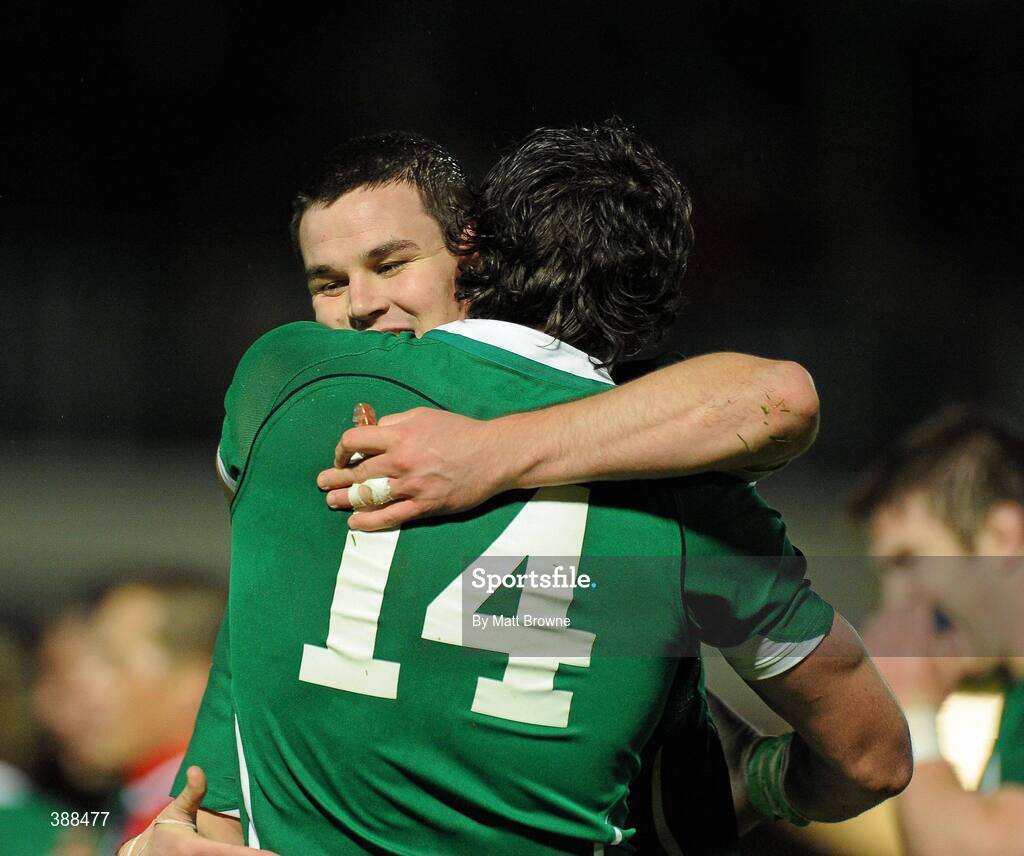 21 November 2009; Jonathan Sexton, Ireland, is congratulated by team mate Shane Horgan after the final whistle. Autumn International Guinness Series 2009, Ireland v Fiji, Royal Dublin Society, Ballsbridge, Dublin. Picture credit: Matt Browne / SPORTSFILE