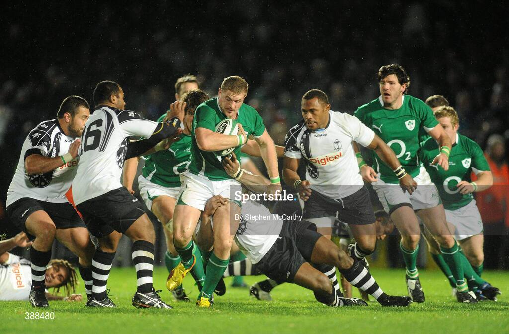 21 November 2009; Jamie Heaslip, Ireland, is tackled by Vereniki Goneva, Fiji. Autumn International Guinness Series 2009, Ireland v Fiji, Royal Dublin Society, Ballsbridge, Dublin. Picture credit: Stephen McCarthy / SPORTSFILE