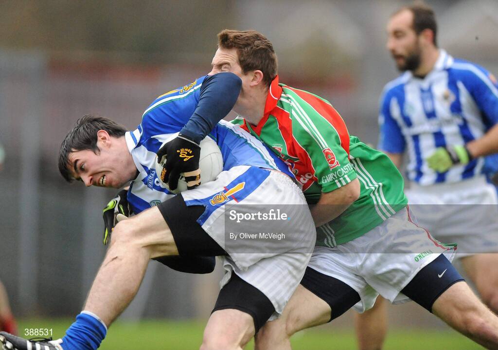 22 November 2009; Michael MacAuley, Ballyboden St Enda's, in action against John Gaffey, Garrycastle. Garrycastle v Ballyboden St Enda's - AIB GAA Football Leinster Club Senior Championship Semi-Final, Cusack Park, Mullingar, Co. Westmeath. Picture credit: Oliver McVeigh / SPORTSFILE