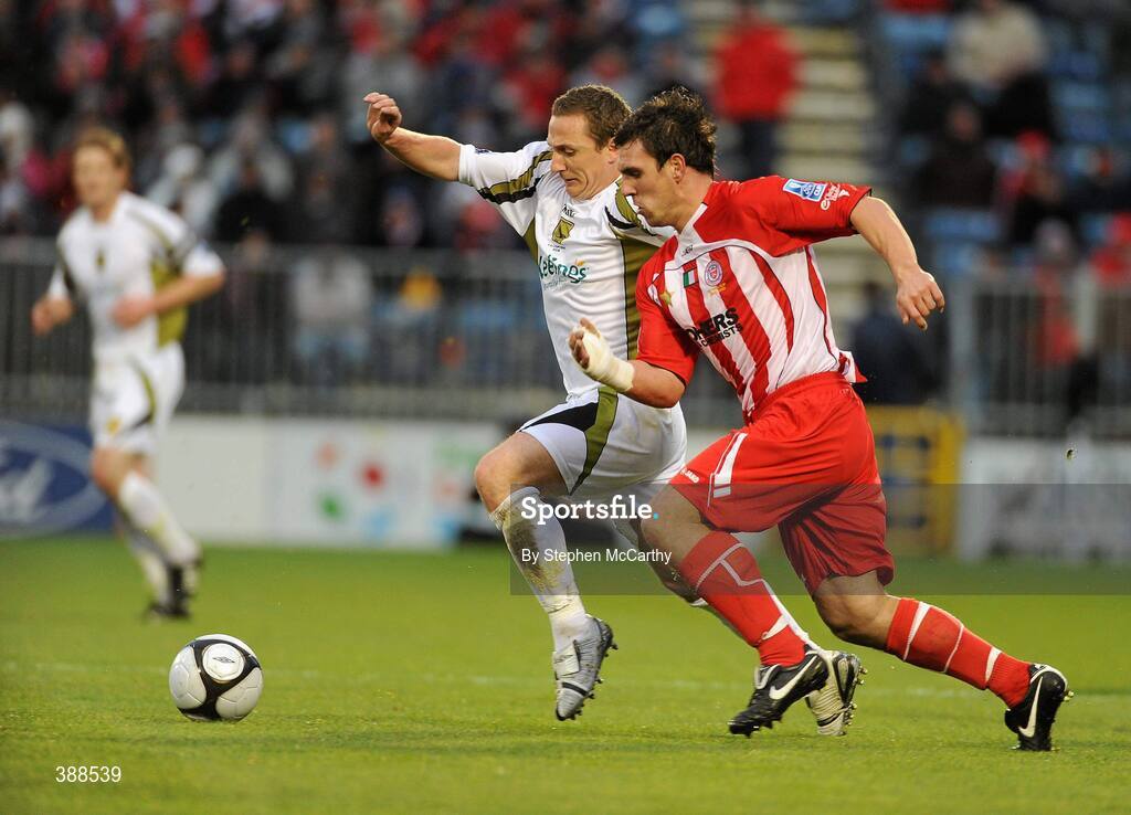 22 November 2009; Gary O'Neill, Sporting Fingal, in action against Gavin Peers, Sligo Rovers. FAI Ford Cup Final, Sligo Rovers v Sporting Fingal, Tallaght Stadium, Dublin. Picture credit: Stephen McCarthy / SPORTSFILE