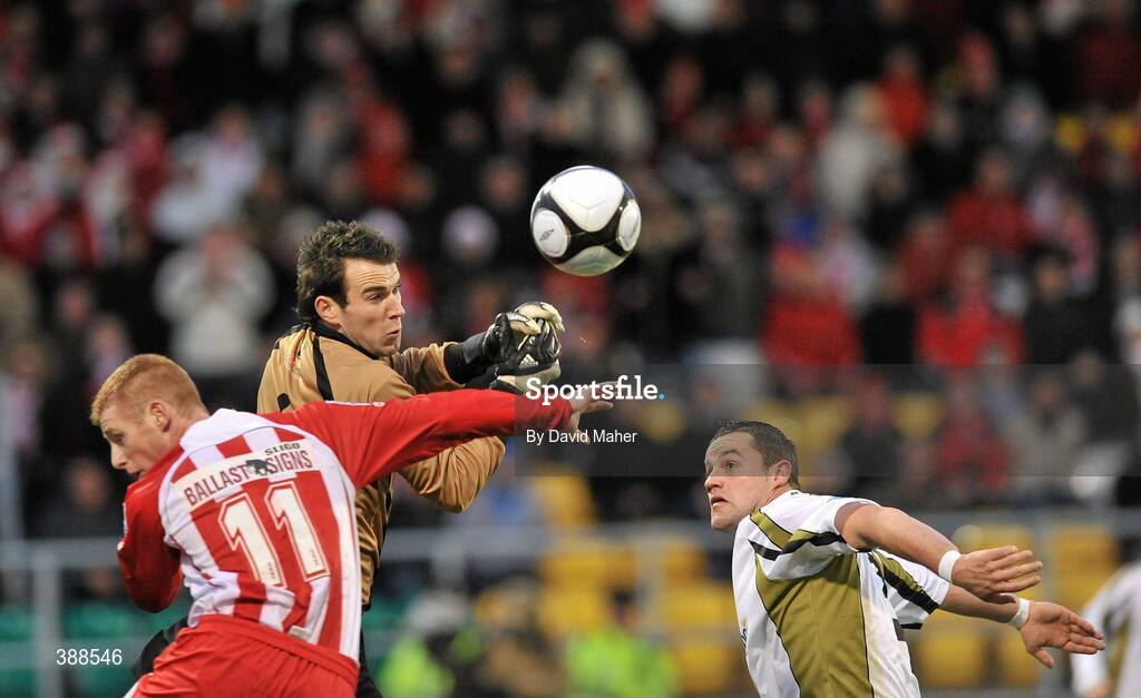 22 November 2009; , Sporting Fingal goalkeeper Darren Quigley, and Colm James, in action against Eoin Doyle, Sligo Rovers. FAI Ford Cup Final, Sligo Rovers v Sporting Fingal, Tallaght Stadium, Dublin. Picture credit: David Maher / SPORTSFILE