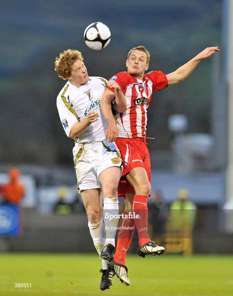 22 November 2009; Stephen Paislely, Sporting Fingal, in action against Matthew Blinkhorn, Sligo Rovers. Sligo Rovers v Sporting Fingal - FAI Ford Cup Final, Tallaght Stadium, Dublin. Picture credit: David Maher / SPORTSFILE