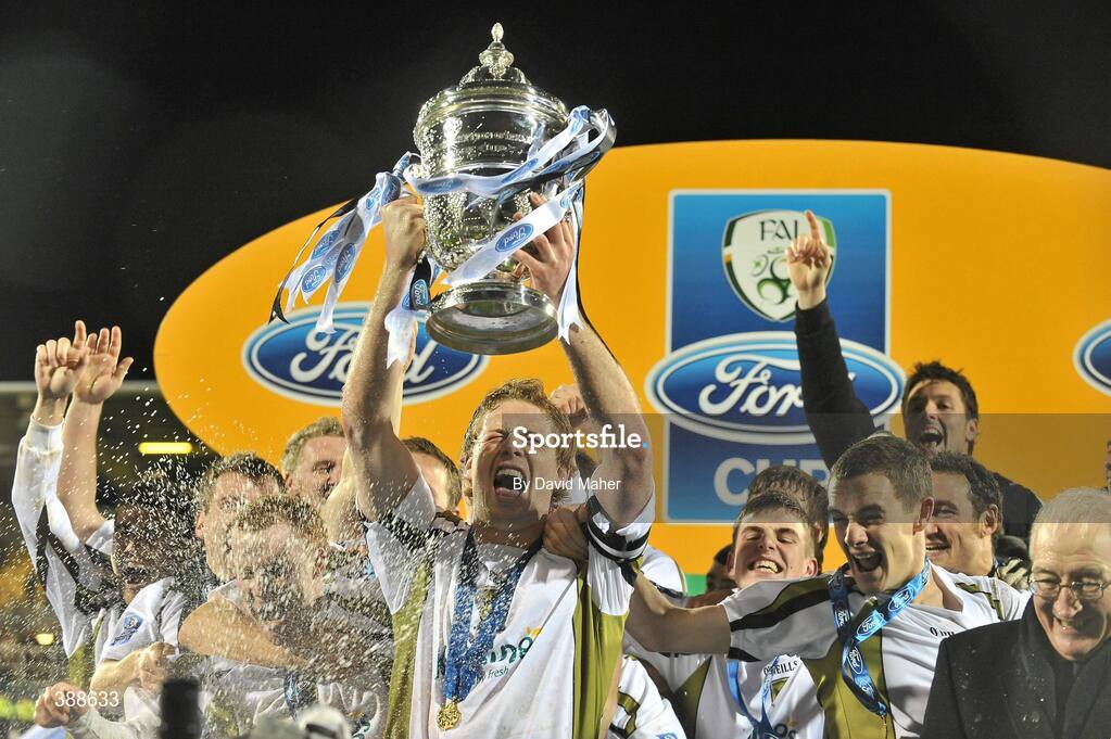 22 November 2009; Stephen Paisley, Sporting Fingal captain, celebrates with team-mates after winning the FAI Ford Cup Final. FAI Ford Cup Final, Sligo Rovers v Sporting Fingal, Tallaght Stadium, Dublin. Picture credit: David Maher / SPORTSFILE