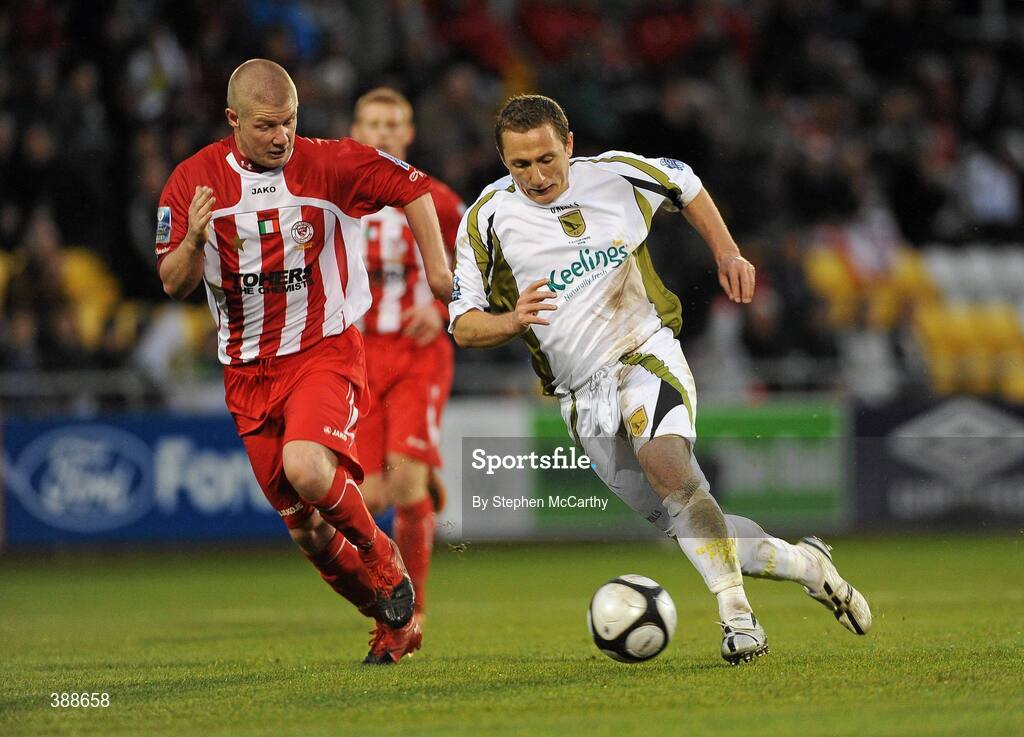 22 November 2009; Gary O'Neill, Sporting Fingal, in action against Richie Ryan, Sligo Rovers. FAI Ford Cup Final, Sligo Rovers v Sporting Fingal, Tallaght Stadium, Dublin. Picture credit: Stephen McCarthy / SPORTSFILE