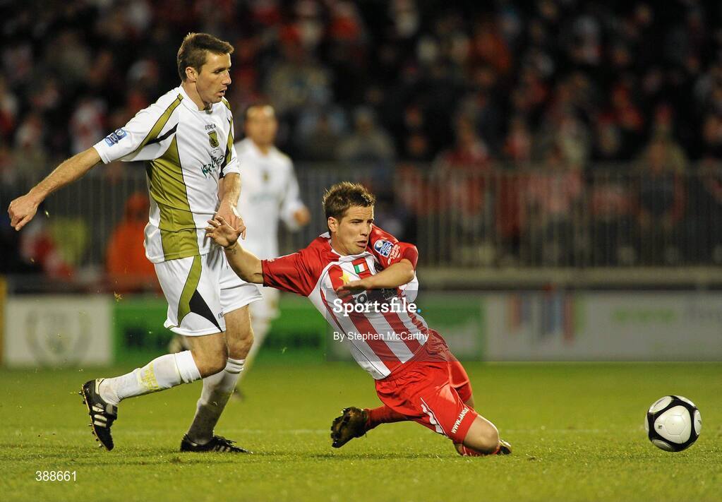22 November 2009; Darren Meenan, Sligo Rovers, in action against Shaun Maher, Sporting Fingal. FAI Ford Cup Final, Sligo Rovers v Sporting Fingal, Tallaght Stadium, Dublin. Picture credit: Stephen McCarthy / SPORTSFILE