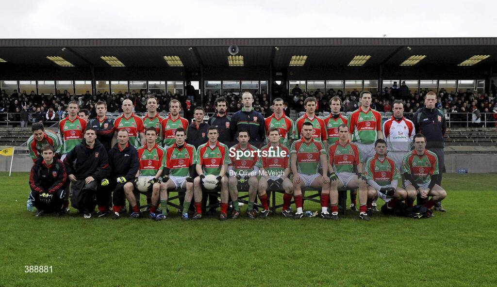 22 November 2009; The Garrycastle squad. Garrycastle v Ballyboden St Enda's - AIB GAA Football Leinster Club Senior Championship Semi-Final, Cusack Park, Mullingar. Picture credit: Oliver McVeigh / SPORTSFILE