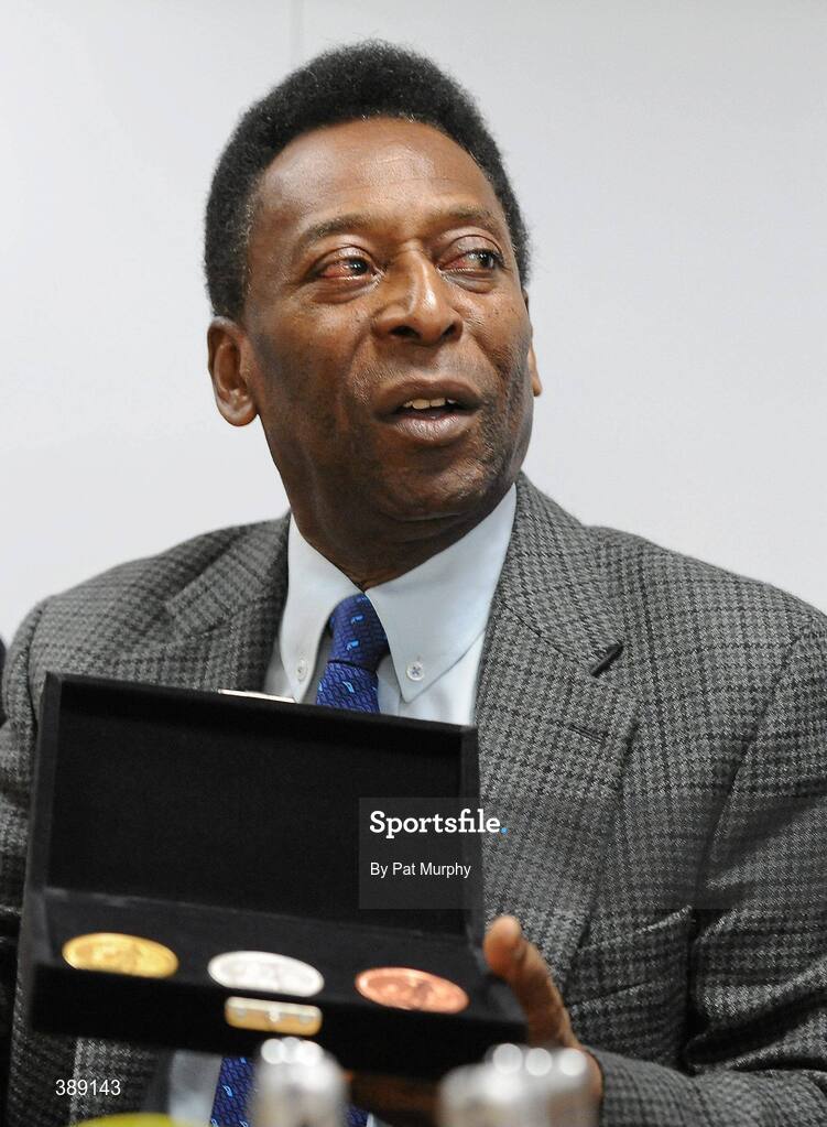 26 November 2009; Brazilian soccer legend Pelé speaking at a press conference during a visit to Our Lady’s Children’s Hospital, Crumlin, Dublin. Picture credit: Pat Murphy / SPORTSFILE