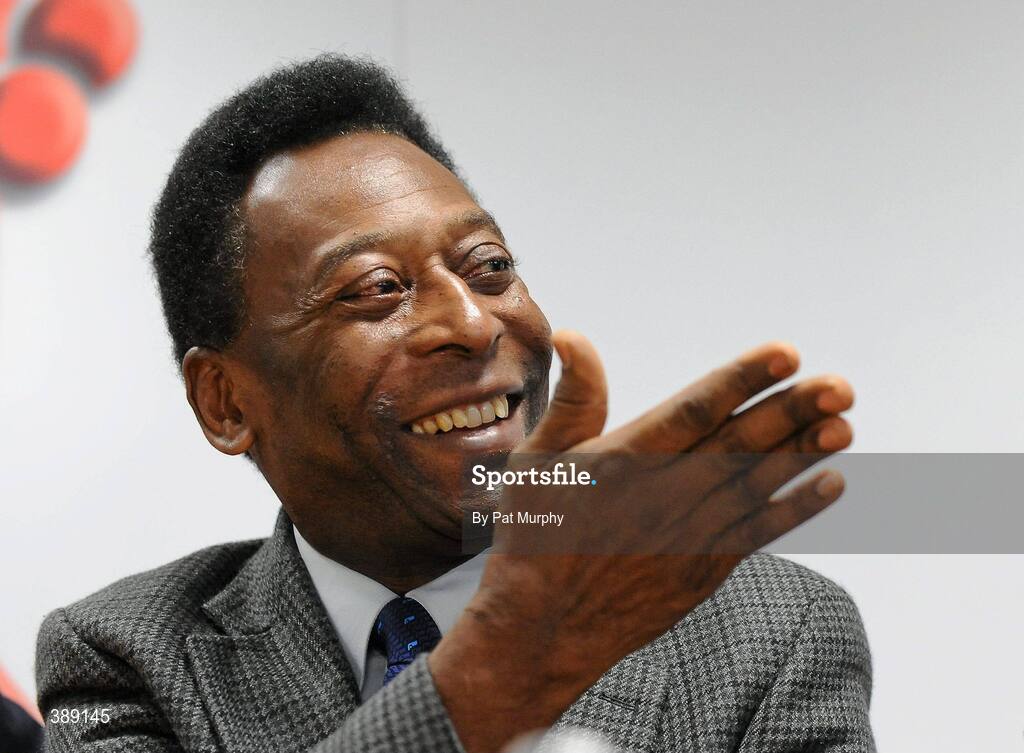 26 November 2009; Brazilian soccer legend Pelé speaking at a press conference during a visit to Our Lady’s Children’s Hospital, Crumlin, Dublin. Picture credit: Pat Murphy / SPORTSFILE