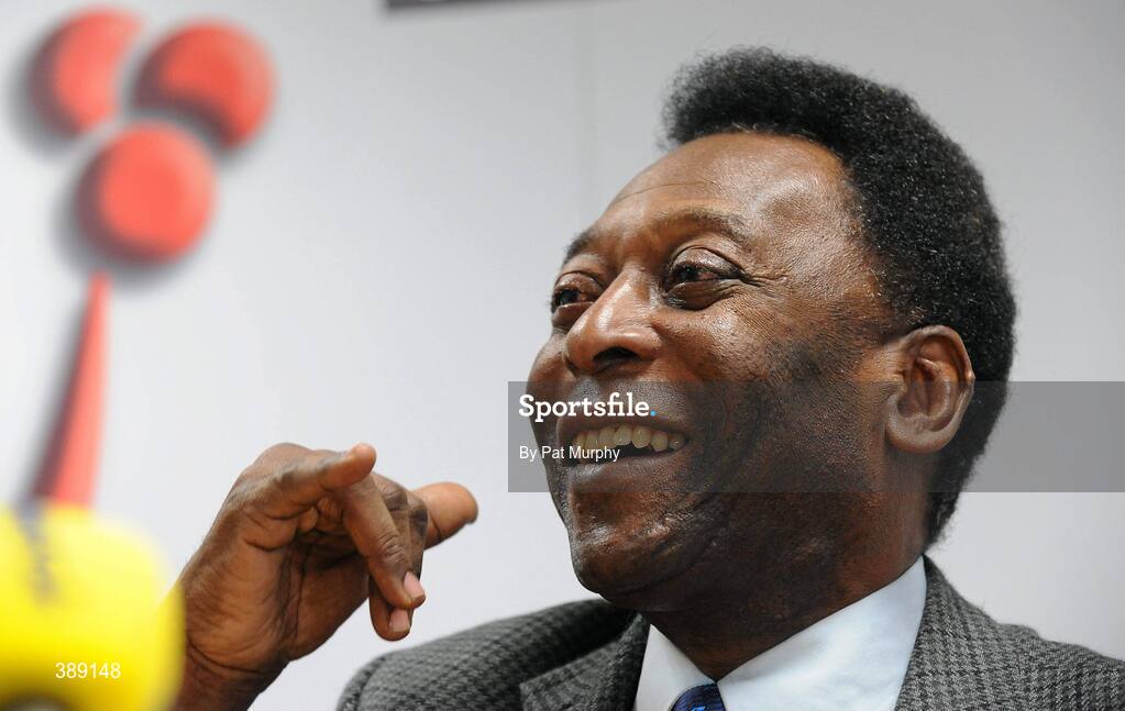 26 November 2009; Brazilian soccer legend Pelé speaking at a press conference during a visit to Our Lady’s Children’s Hospital, Crumlin, Dublin. Picture credit: Pat Murphy / SPORTSFILE