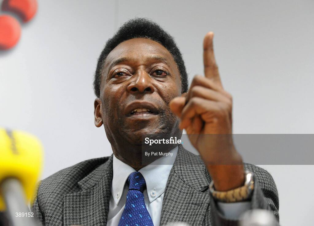 26 November 2009; Brazilian soccer legend Pelé speaking at a press conference during a visit to Our Lady’s Children’s Hospital, Crumlin, Dublin. Picture credit: Pat Murphy / SPORTSFILE
