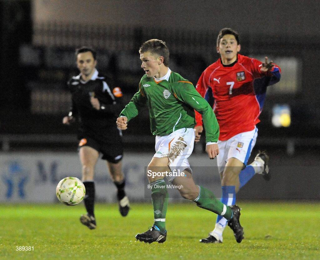 26 November 2009; Kielan Dillon, Republic of Ireland, in action against Nikolas Salasovic, Czech Republic. U16 International Friendly, Republic of Ireland v Czech Republic, Kingspan Century Park, Monaghan. Picture credit: Oliver McVeigh / SPORTSFILE