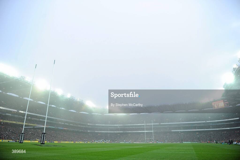 28 November 2009; A general view of Croke Park during the game under heavy fog. Autumn International Guinness Series 2009, Ireland v South Africa, Croke Park, Dublin. Picture credit: Stephen McCarthy / SPORTSFILE
