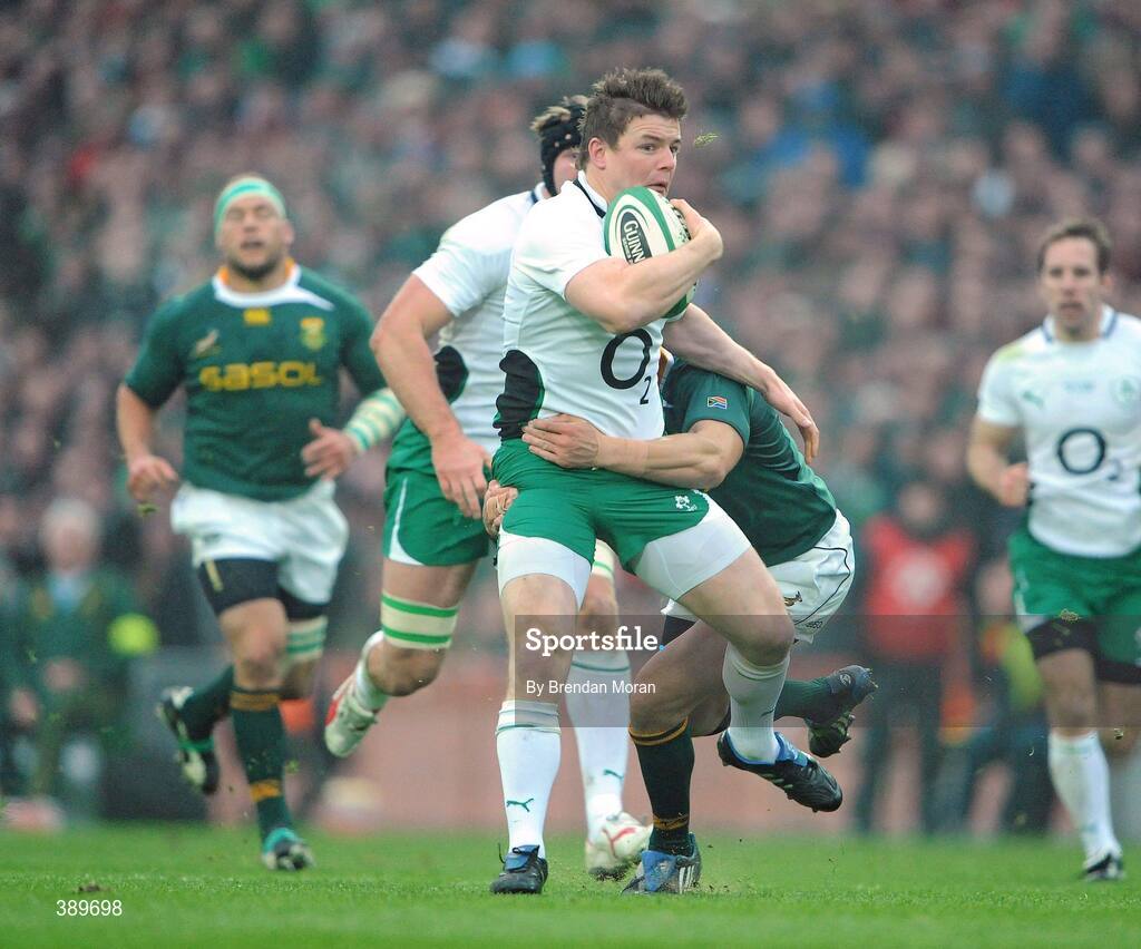 28 November 2009; Brian O'Driscoll, Ireland, is tackled by Zane Kirchner, South Africa. Autumn International Guinness Series 2009, Ireland v South Africa, Croke Park, Dublin. Picture credit: Brendan Moran / SPORTSFILE