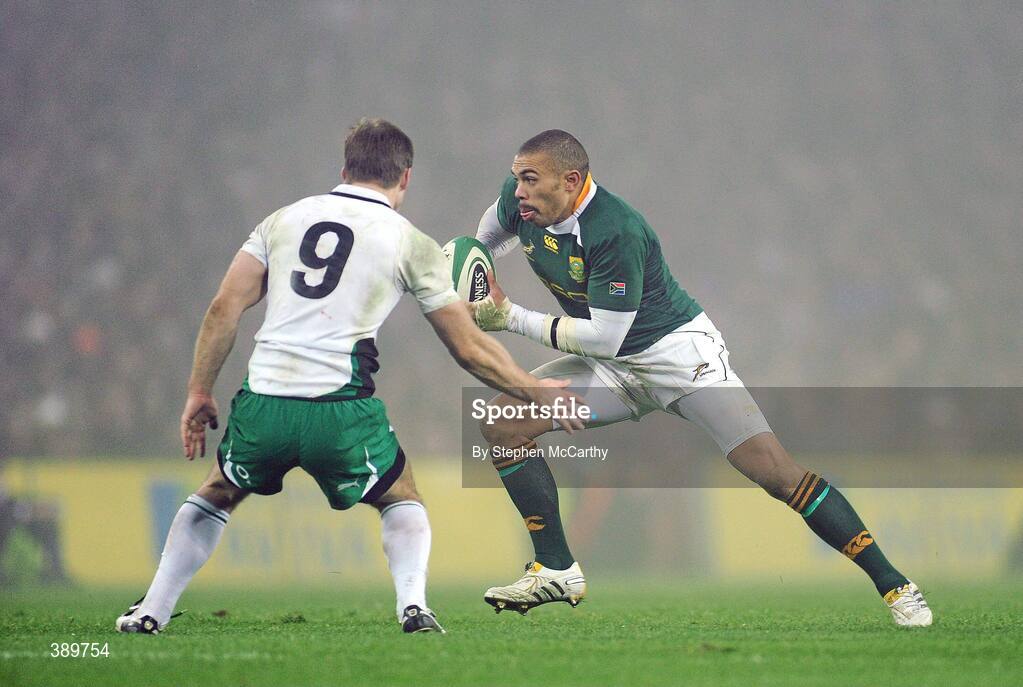 28 November 2009; Bryan Habana, South Africa, in action against Tomas O'Leary, Ireland. Autumn International Guinness Series 2009, Ireland v South Africa, Croke Park, Dublin. Picture credit: Stephen McCarthy / SPORTSFILE