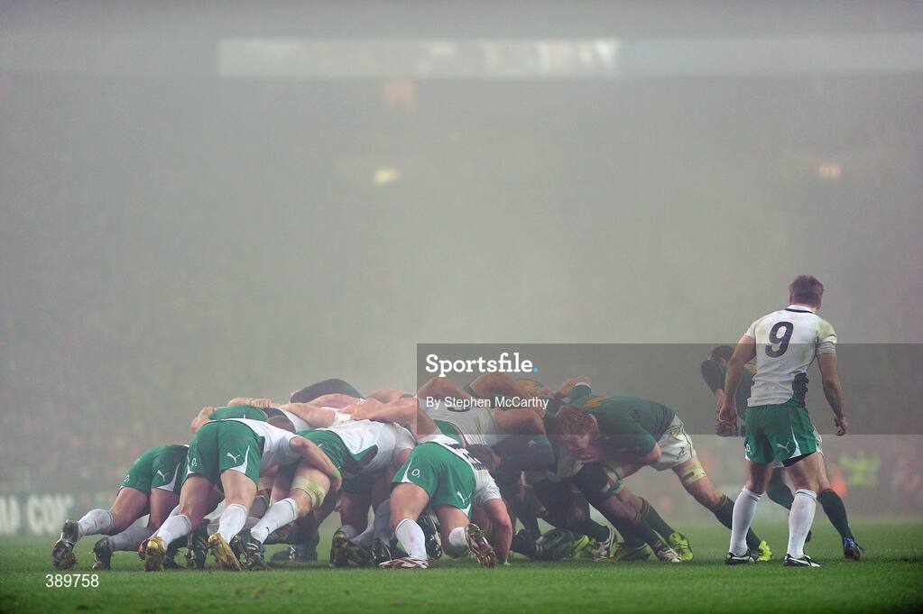 28 November 2009; A general view of a scrum under heavy fog. Autumn International Guinness Series 2009, Ireland v South Africa, Croke Park, Dublin. Picture credit: Stephen McCarthy / SPORTSFILE