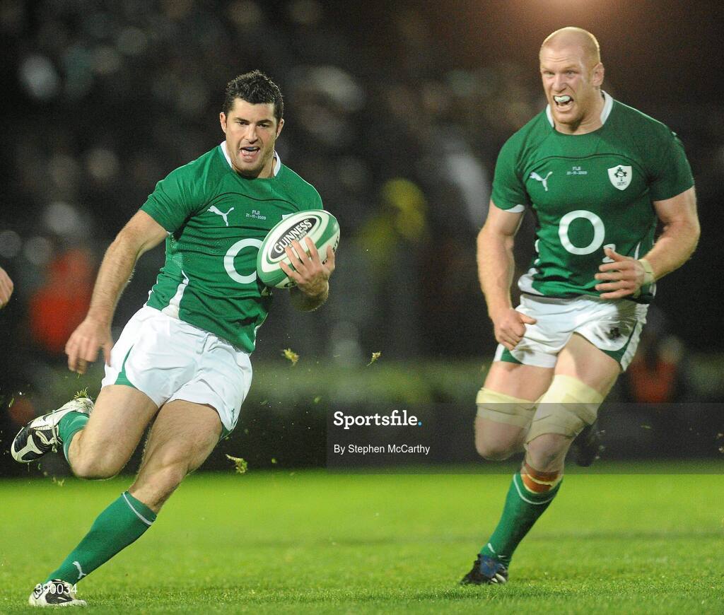 21 November 2009; Rob Kearney, Ireland, supported by team-mate Paul O'Connell. Autumn International Guinness Series 2009, Ireland v Fiji, Royal Dublin Society, Ballsbridge, Dublin. Picture credit: Stephen McCarthy / SPORTSFILE