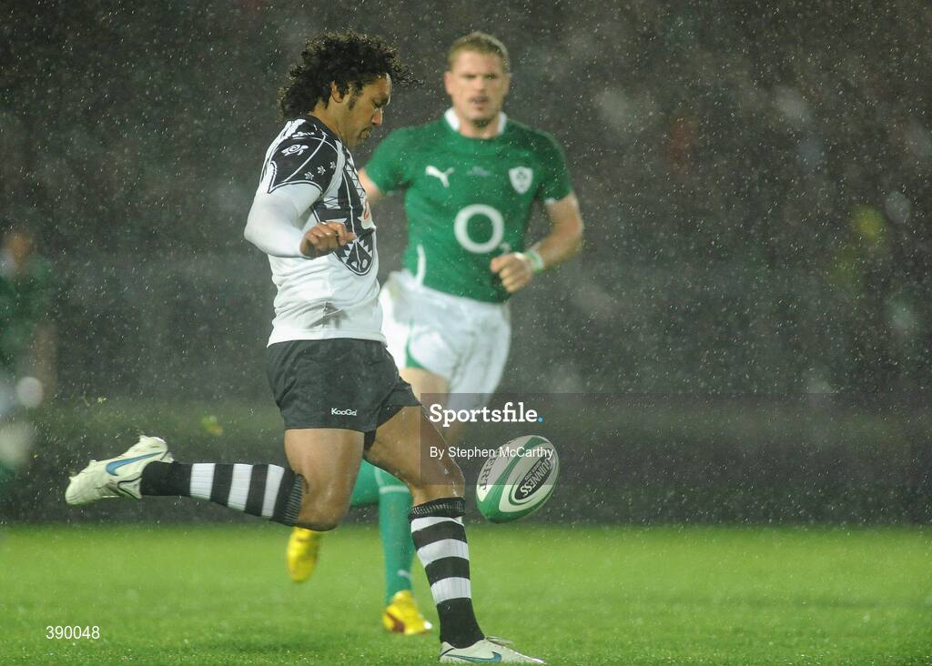 21 November 2009; Nicky Little, Fiji. Autumn International Guinness Series 2009, Ireland v Fiji, Royal Dublin Society, Ballsbridge, Dublin. Picture credit: Stephen McCarthy / SPORTSFILE