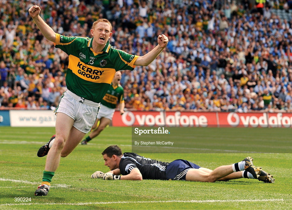 3 August 2009; He’s back. Colm Gooch Cooper, written off by many as the season progressed, scores within seconds of the throw-in against Dublin provoking an avalanche. Picture credit: Stephen McCarthy / SPORTSFILE      This image may be reproduced free of charge when used in conjunction with a review of the book "A Season of Sundays 2009". All other usage © SPORTSFILE