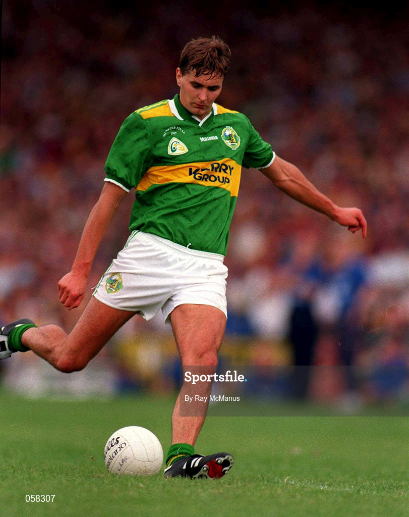 20 July 1997; Maurice Fitzgerald of Kerry takes a free during the Bank of Ireland Munster Senior Football Championship Final match between Kerry and Clare at the Gaelic Grounds in Limerick. Photo by Ray McManus/Sportsfile