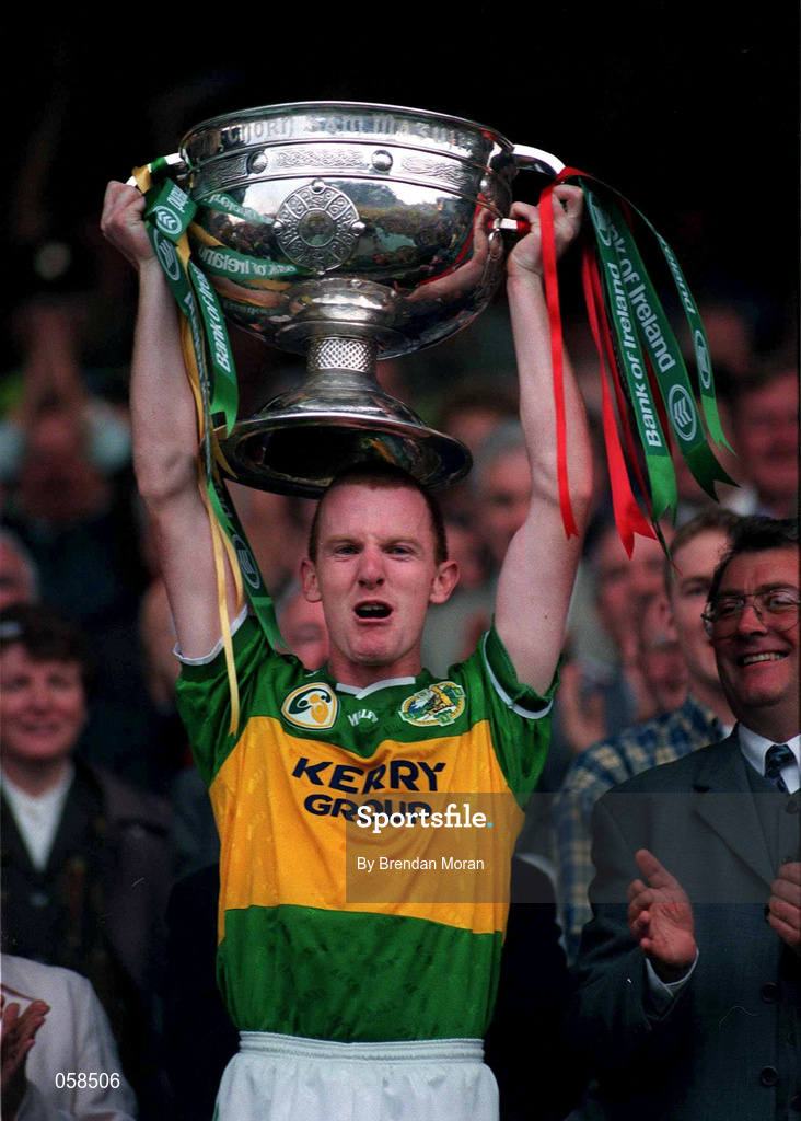 28 September 1997; Kerry captain Liam Hassett lifts the Sam Maguire Cup after the Bank of Ireland All-Ireland Senior Football Championship Final between Kerry and Mayo at Croke Park in Dublin. Photo by Brendan Moran/Sportsfile