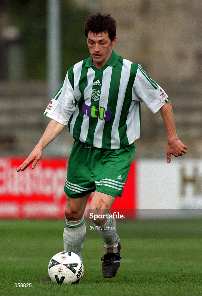 25 March 2001; Colm Tresson of Bray Wanderers during the Eircom League Premier Division match between Bray Wanderers and Finn Harps at the Carlisle Grounds in Bray, Wicklow. Photo by Ray Lohan/Sportsfile