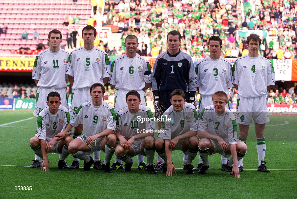 28 March 2001; The Republic of Ireland team, back row, from left, Kevin Kilbane, Gary Breen, Roy Keane, Shay Given, Ian Harte and Kenny Cunningham. Front row, Gary Kelly, David Connolly, Robbie Keane, Matt Holland and Damien Duff before the 2002 FIFA World Cup Qualifier match between Andorra and Republic of Ireland at the Mini Estadi in Barcelona, Spain. Photo by David Maher/Sportsfile
