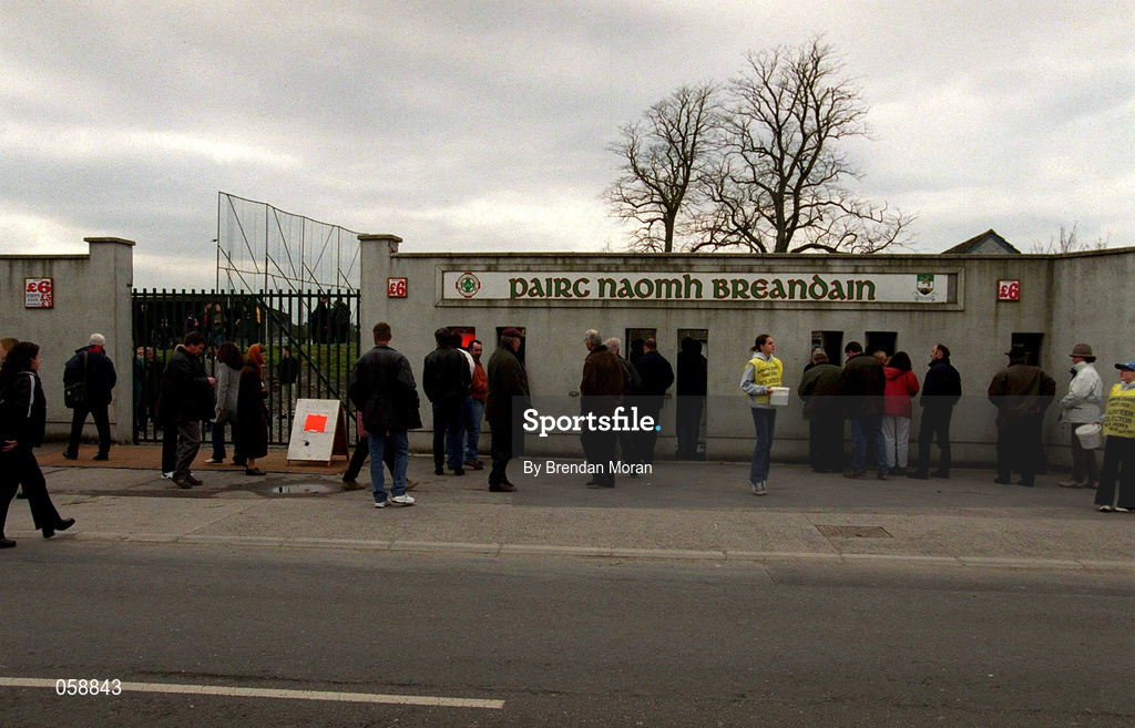 25 March 2001; Supporters queue outside the ground before the Offaly County Senior Hurling Championship Final match between Birr and Seir Kieran at St Brendan's Park in Birr, Offaly. Photo by Brendan Moran/Sportsfile